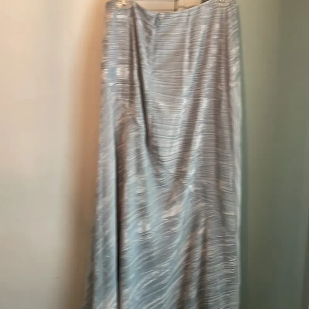 Vince Skirt Crushed velvet Ruched sage green size 8